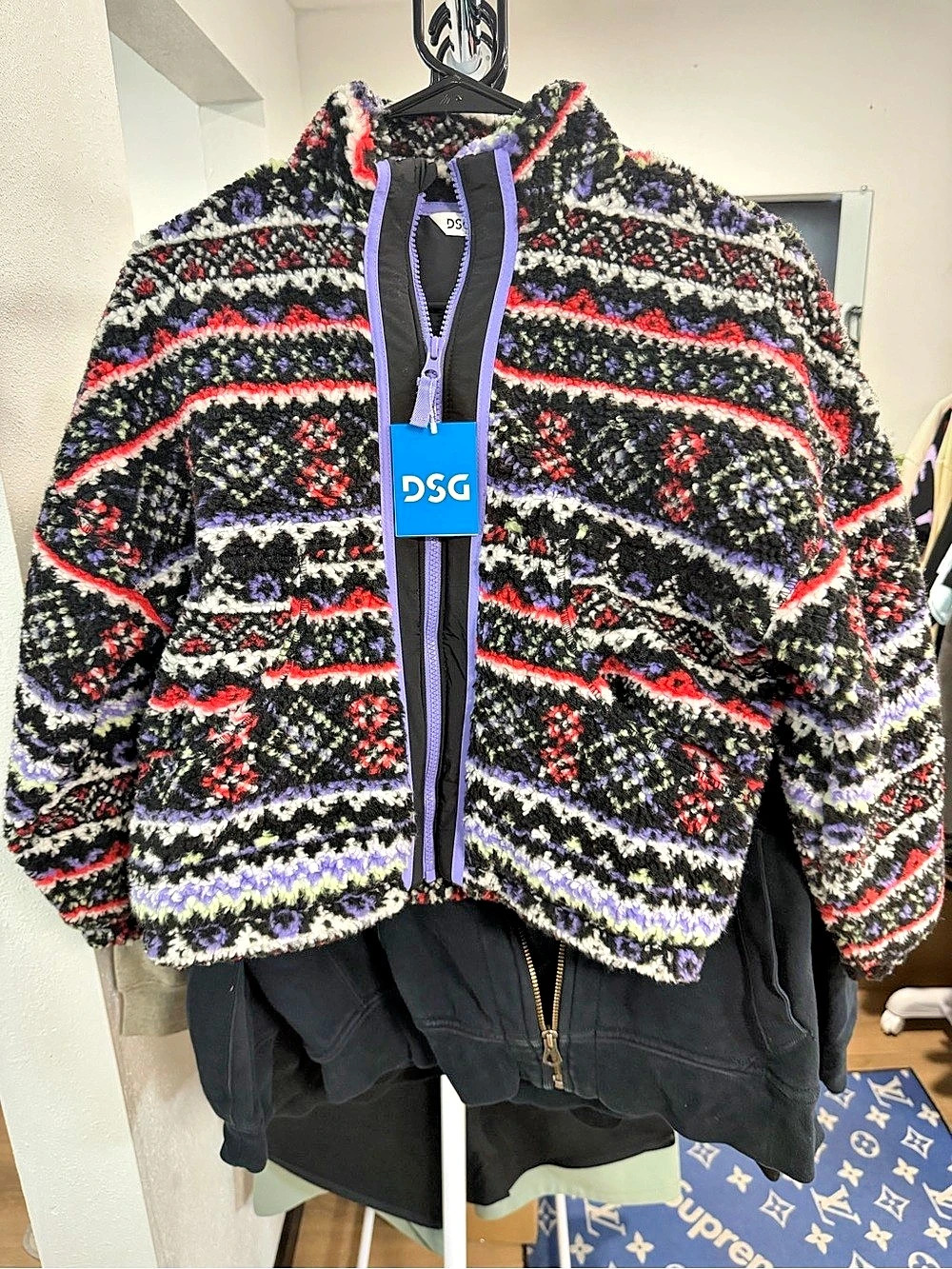 DSG kids Geometric Fleece Jacket Size Medium NWT